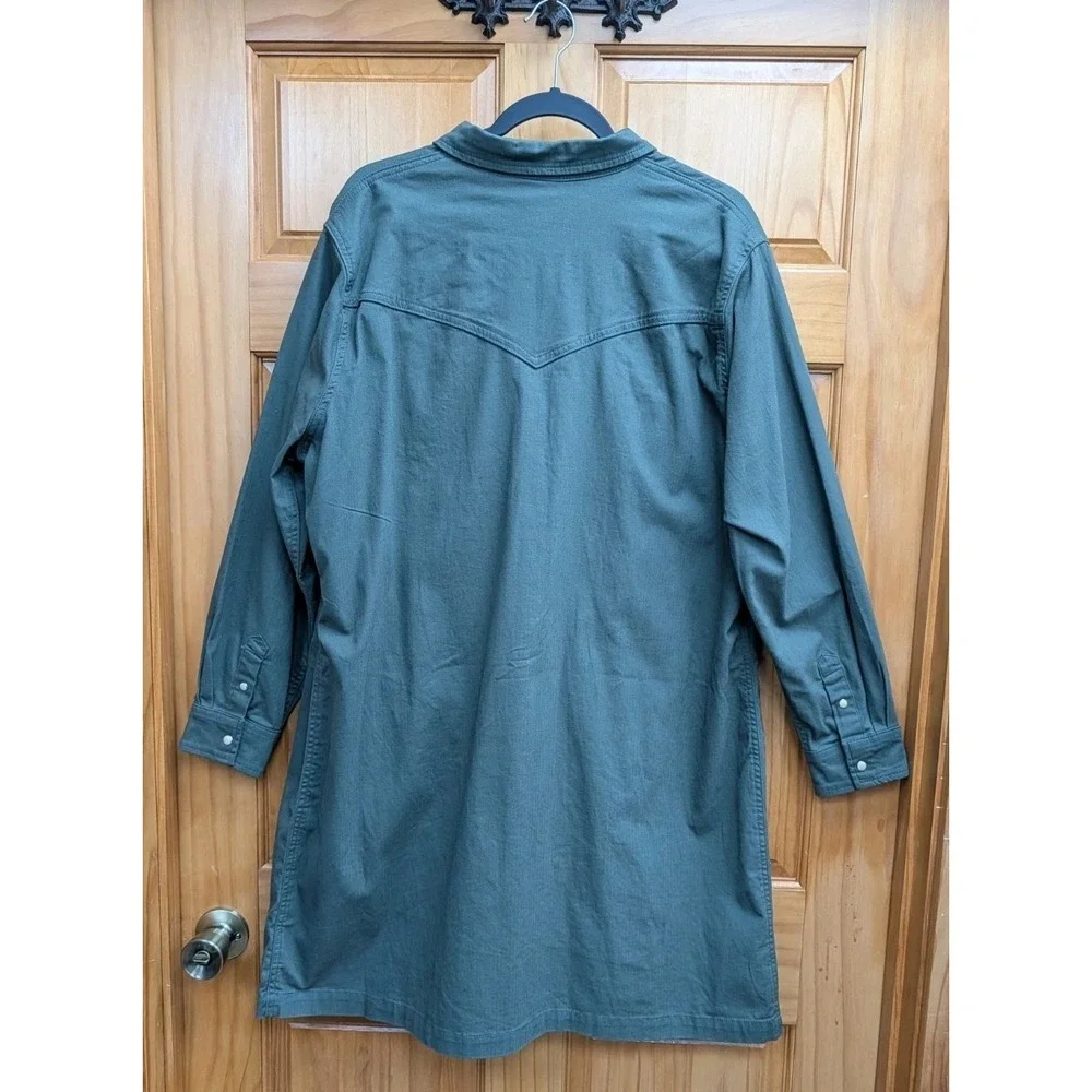 Lee Women's 1X Khaki Dress Pearl Snap Closure Down Front Long Sleeves